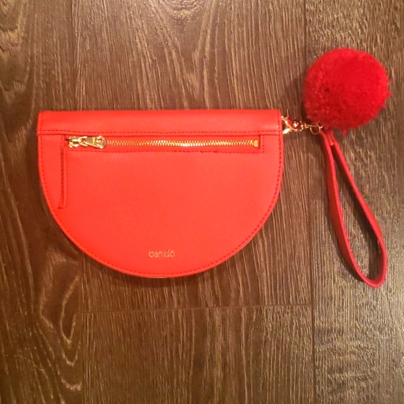 bandõ Handbags - Beautiful RED Bandõ Wristlet Clutch